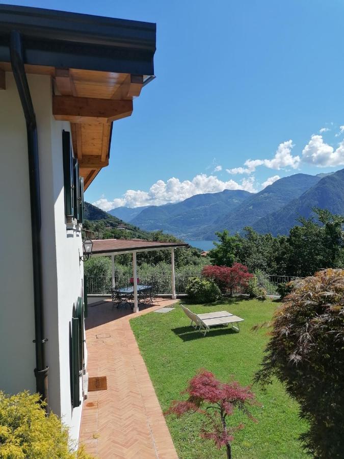 Villa Daniela Riva di Solto Esterno foto