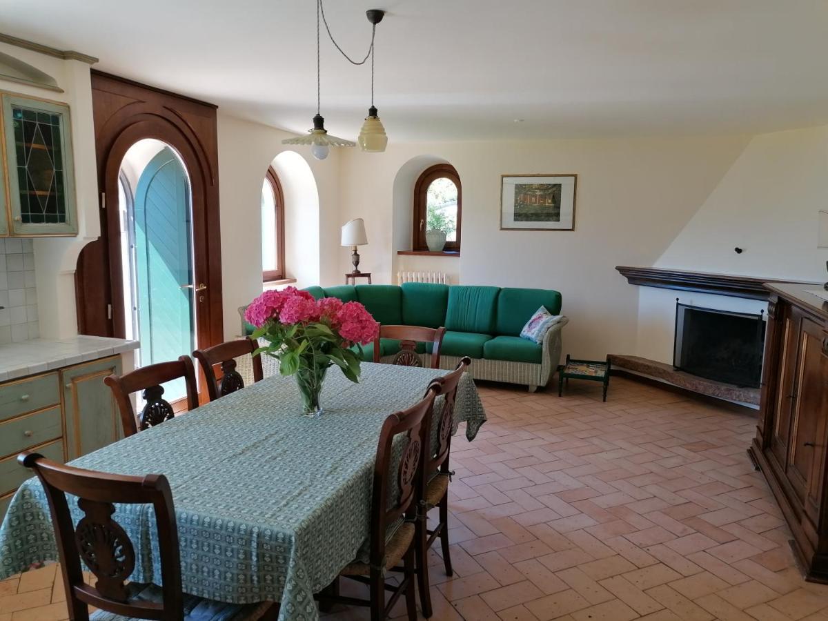 Villa Daniela Riva di Solto Esterno foto