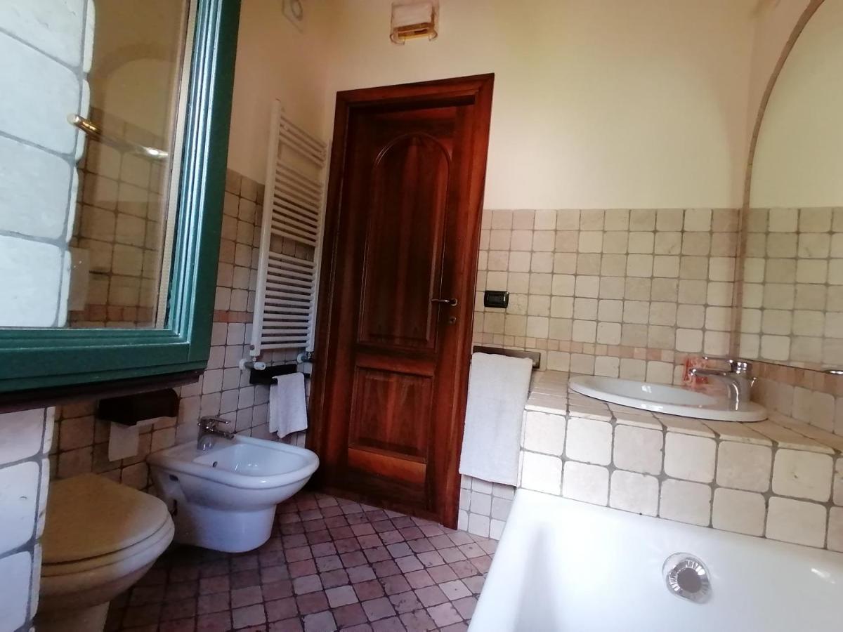 Villa Daniela Riva di Solto Esterno foto