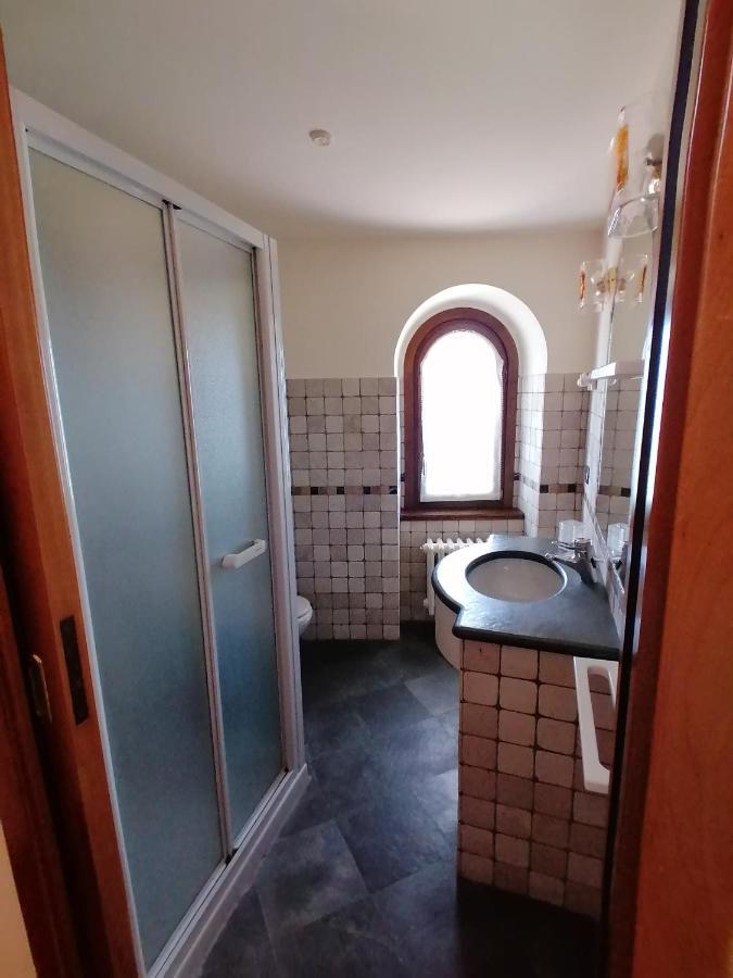Villa Daniela Riva di Solto Esterno foto